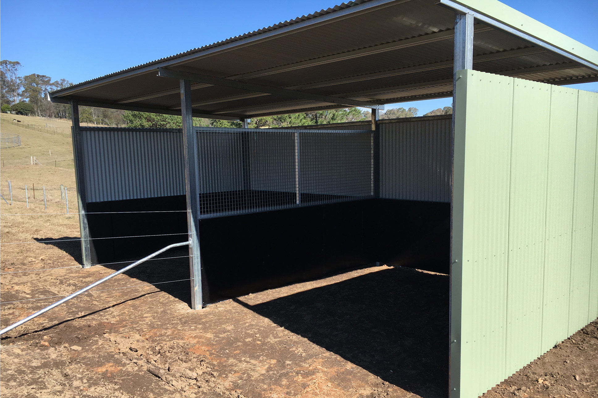 horse paddock stables
