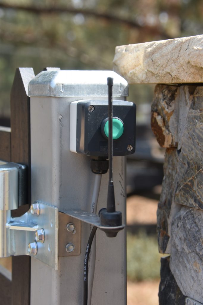 solar automated gates